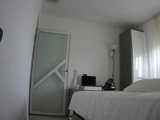 voyeurcam charmhellen kitchen